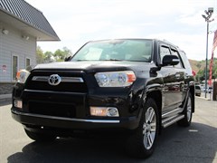 A 2011 Toyota 4runner SR5