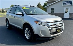 A 2014 Ford Edge LIMITED