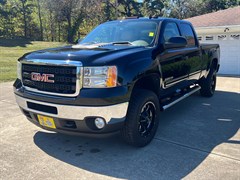 A 2011 GMC Sierra K2500 SLT