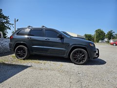 A 2018 Jeep Grand Cherokee LAREDO