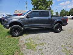 A 2017 Ford F150 SUPERCREW