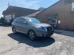 A 2015 Nissan Pathfinder PLATINUM