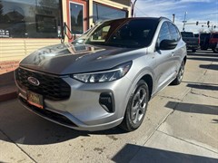 A 2023 Ford Escape ST LINE