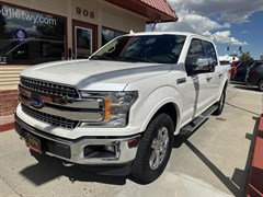 A 2018 Ford F150 LARIAT