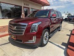 A 2017 Cadillac Escalade ESV PLATINUM